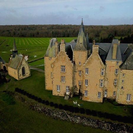 Chateau De Bourgon Montourtier 外观 照片
