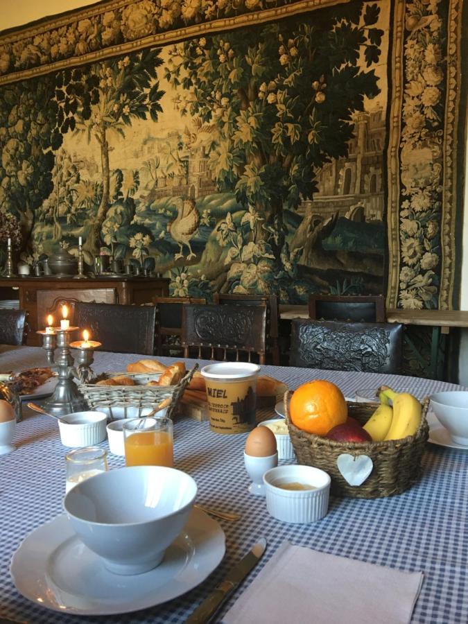 Chateau De Bourgon Montourtier 外观 照片